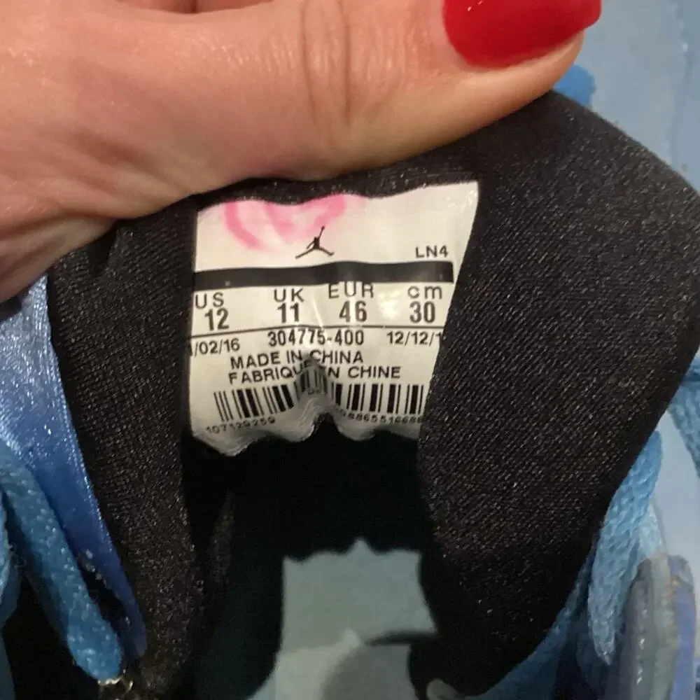 Jordan 7 Retro Pantone ( 304775-400 )